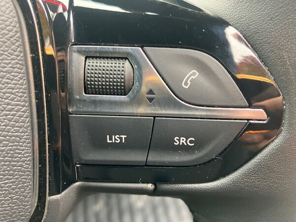 Used Peugeot 2008 2023 for sale - 76097444: Photo 42