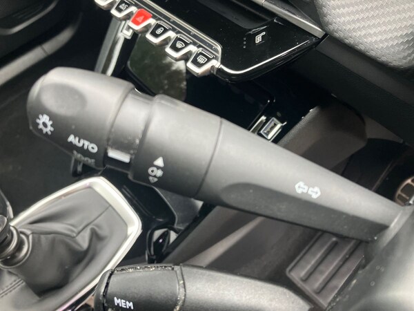 Used Peugeot 2008 2023 for sale - 76097444: Photo 44