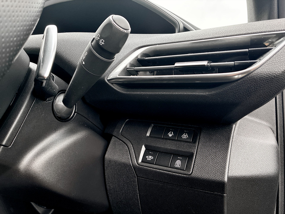 Used Peugeot 3008 2023 for sale - 77797186: Photo 77