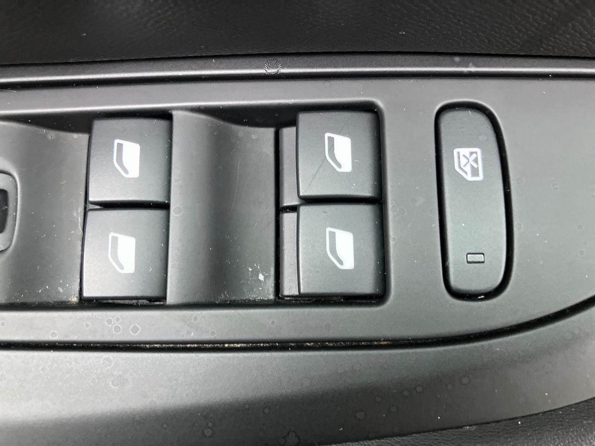 Used Peugeot 208 2022 for sale - 77207753: Photo 18