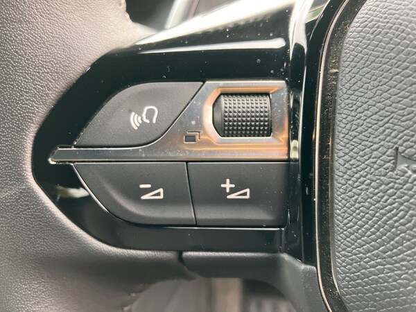 Used Peugeot 2008 2023 for sale - 76090203: Photo 19