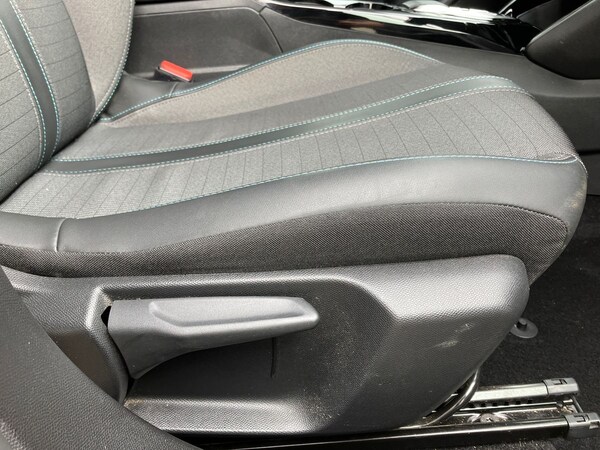 Used Peugeot 2008 2023 for sale - 76090203: Photo 38
