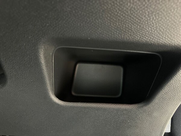 Used Peugeot 2008 2023 for sale - 76090203: Photo 40