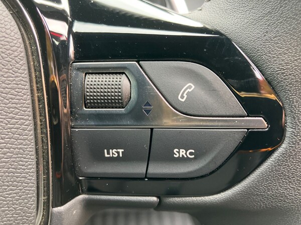 Used Peugeot 2008 2023 for sale - 76090203: Photo 41