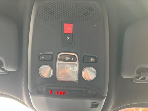 Used Peugeot 2008 2023 for sale - 76090203: Photo 53