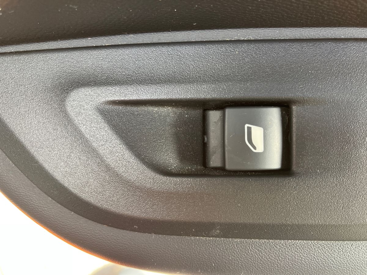 Used Peugeot 2008 2021 for sale - 75869105: Photo 30