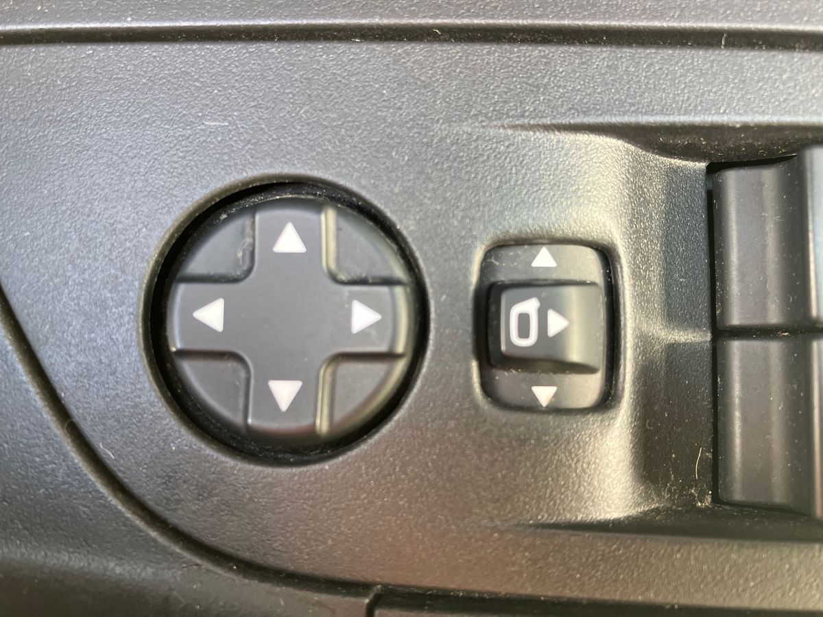 Used Peugeot 2008 2021 for sale - 75869105: Photo 32