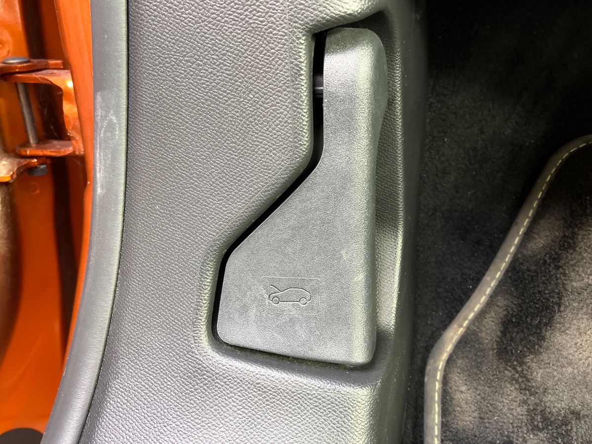 Used Peugeot 2008 2021 for sale - 75869105: Photo 35