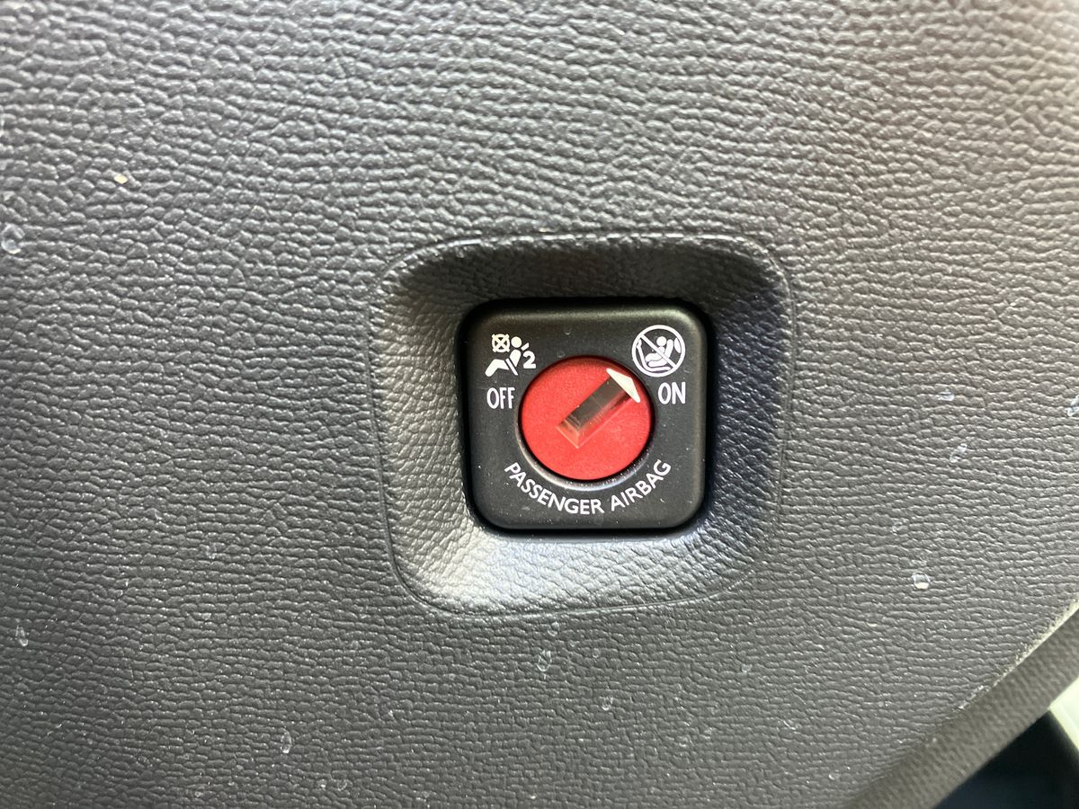 Used Peugeot 2008 2021 for sale - 75869105: Photo 37