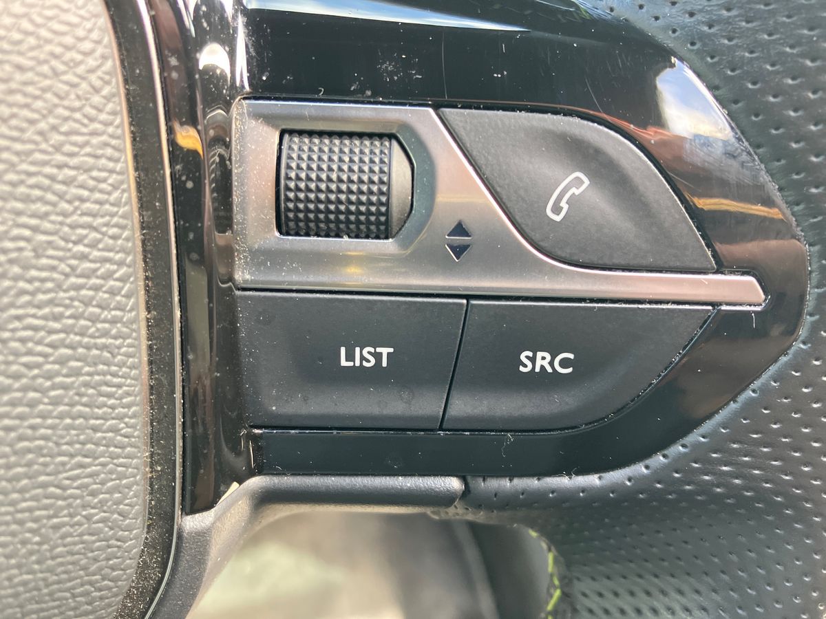 Used Peugeot 2008 2021 for sale - 75869105: Photo 38