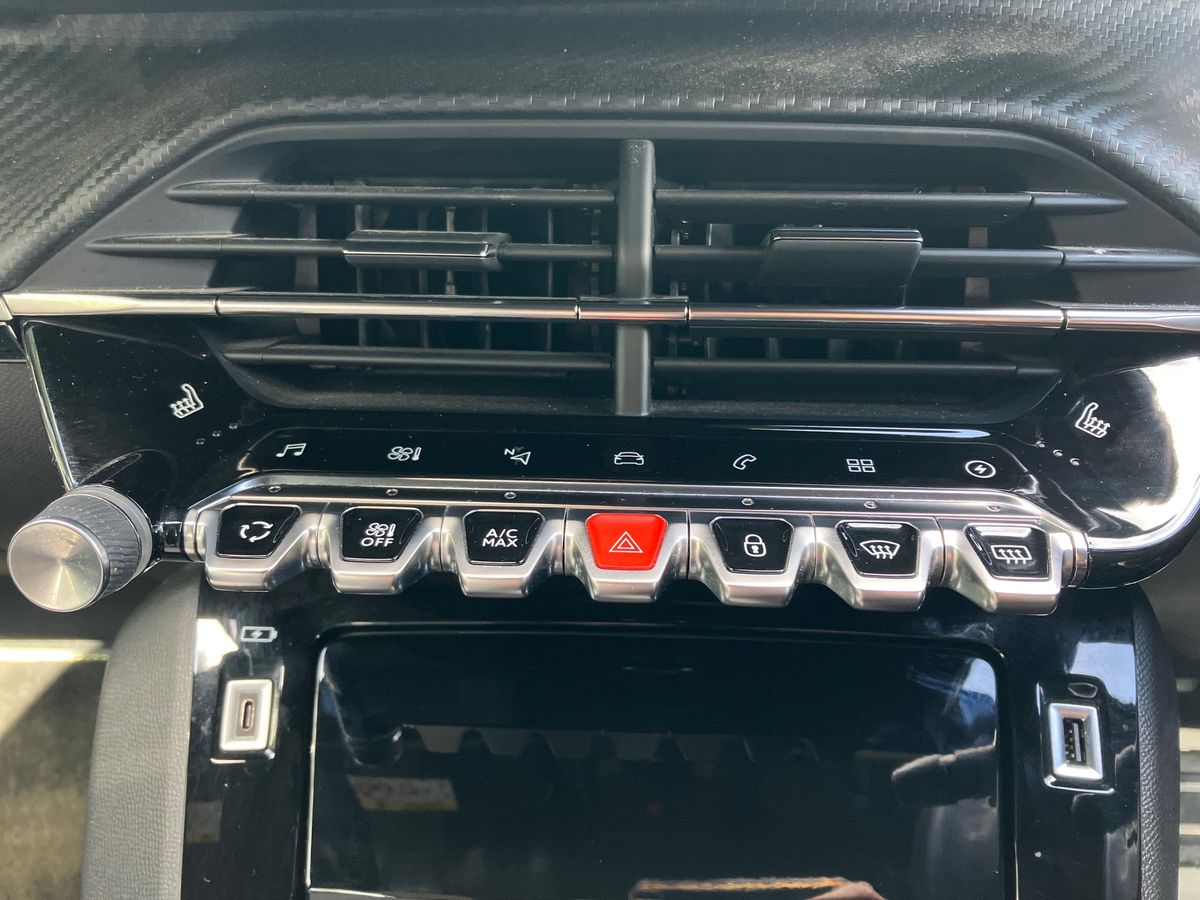 Used Peugeot 2008 2021 for sale - 75869105: Photo 50