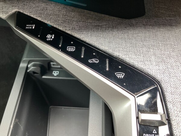 Used Peugeot 3008 2025 for sale - 75143929: Photo 51