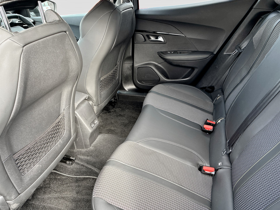 Used Peugeot 2008 2023 for sale - 77555521: Photo 18