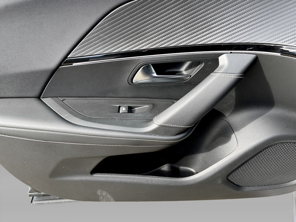 Used Peugeot 2008 2023 for sale - 77555521: Photo 35