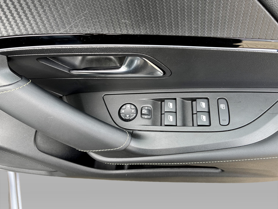 Used Peugeot 2008 2023 for sale - 77555521: Photo 37