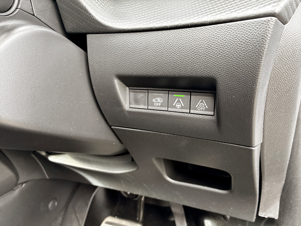 Used Peugeot 2008 2023 for sale - 77555521: Photo 38