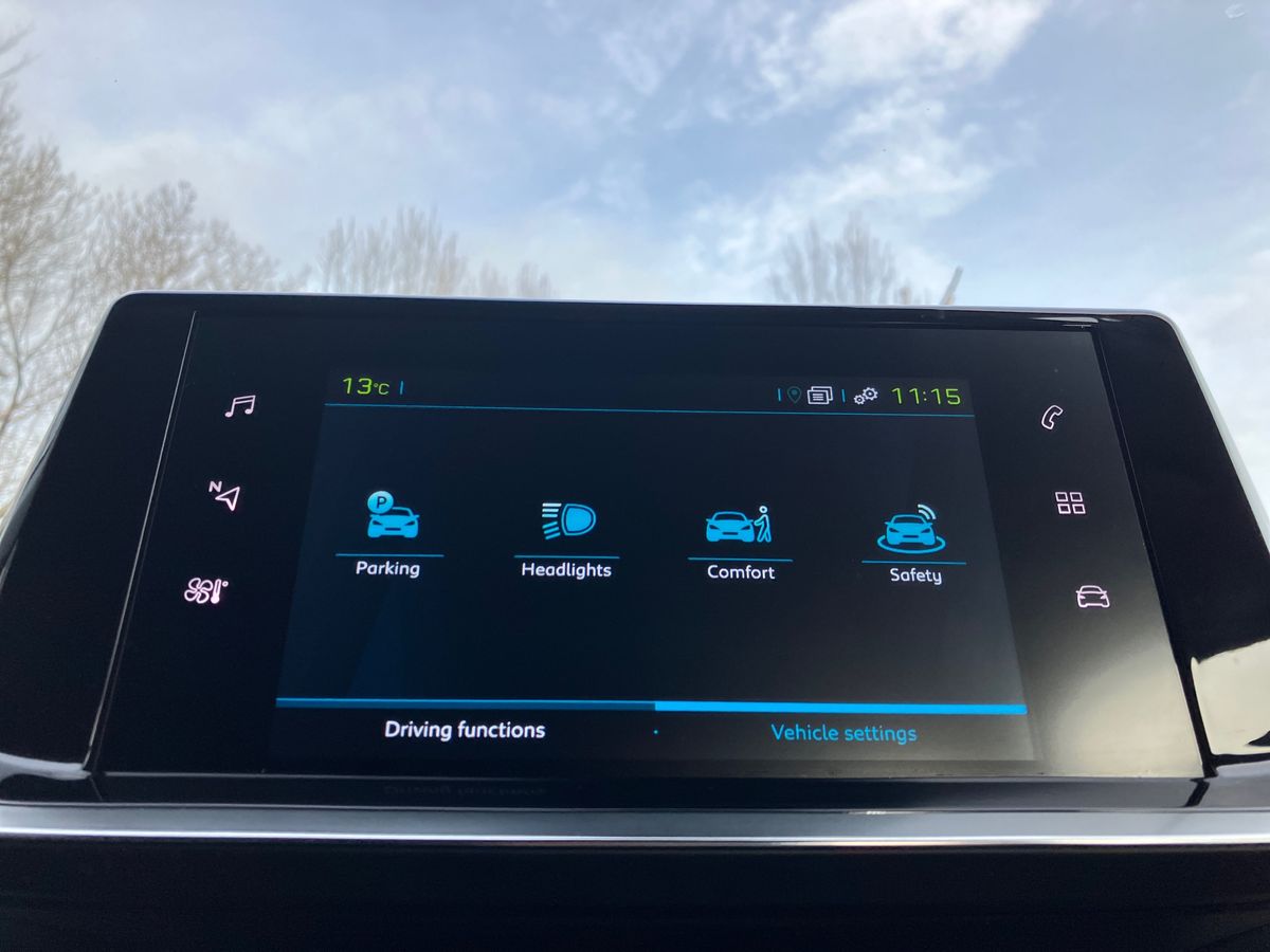 Used Peugeot 208 2023 for sale - 76748600: Photo 61