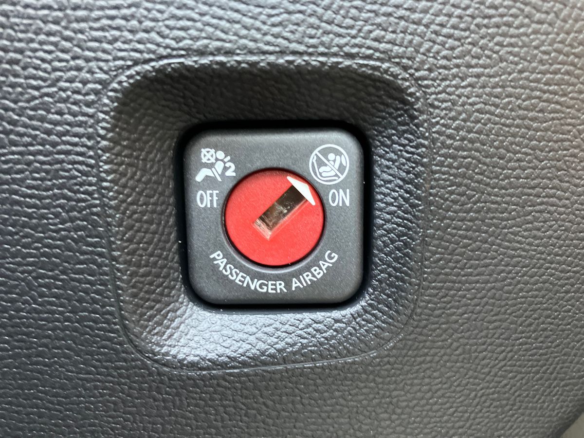 Used Peugeot 2008 2022 for sale - 76958010: Photo 30