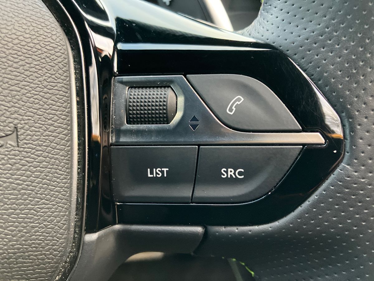 Used Peugeot 2008 2022 for sale - 76958010: Photo 36