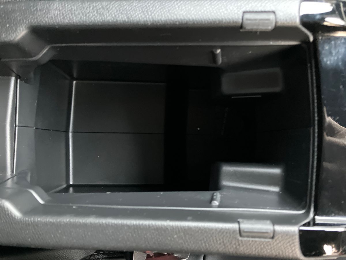 Used Peugeot 2008 2022 for sale - 76958010: Photo 42