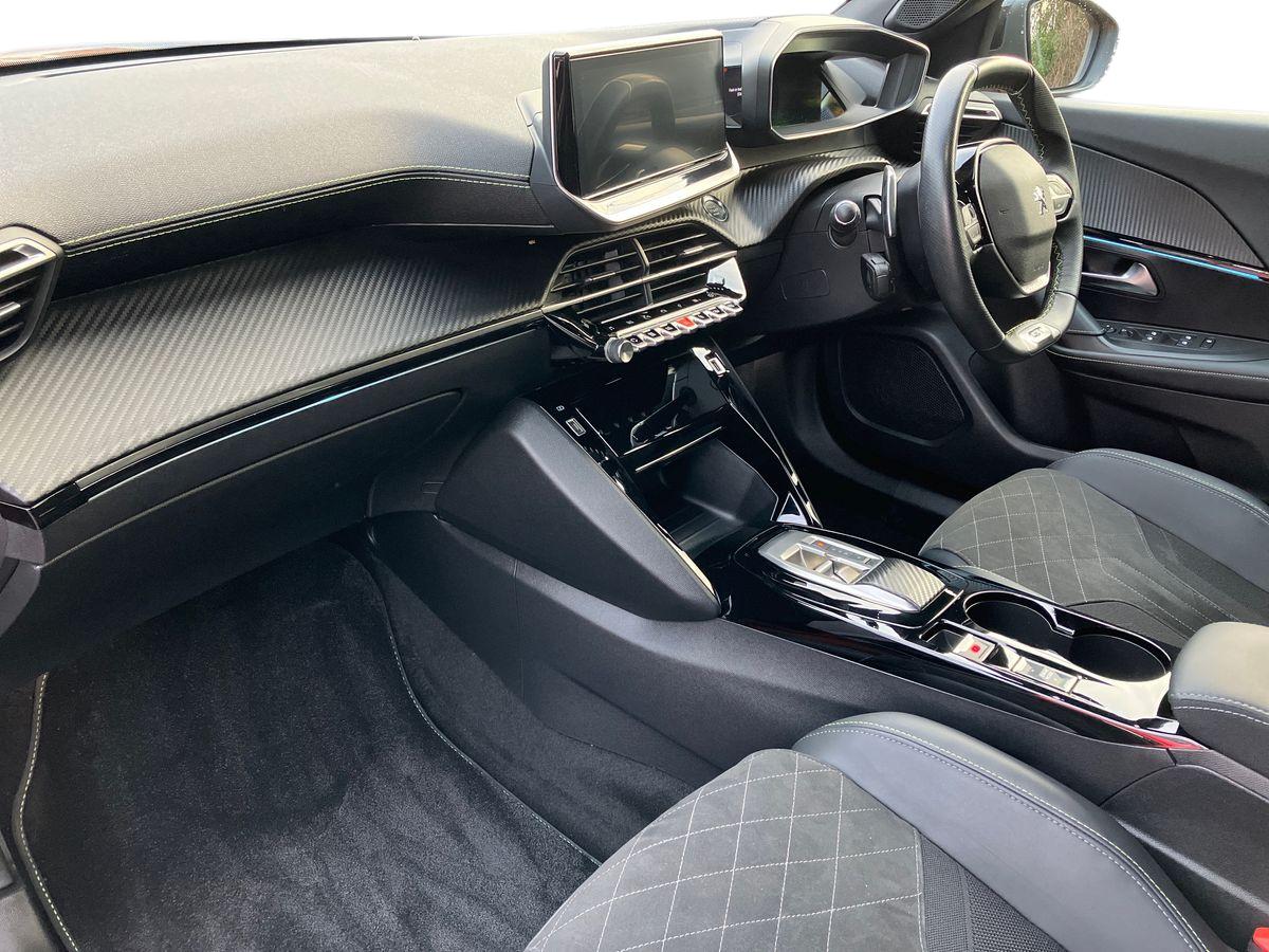 Used Peugeot 2008 2022 for sale - 76958010: Photo 6