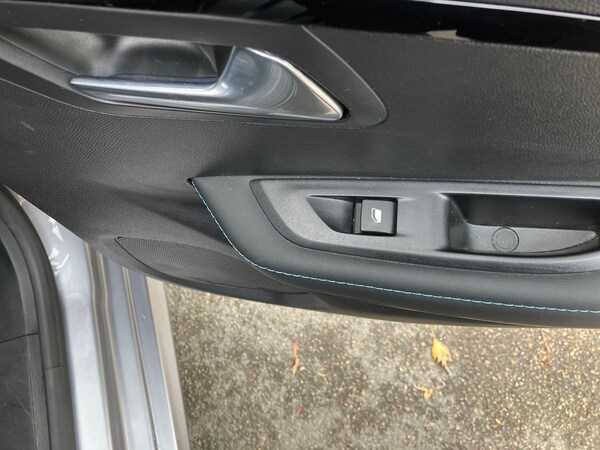 Used Peugeot 208 2022 for sale - 76097430: Photo 35