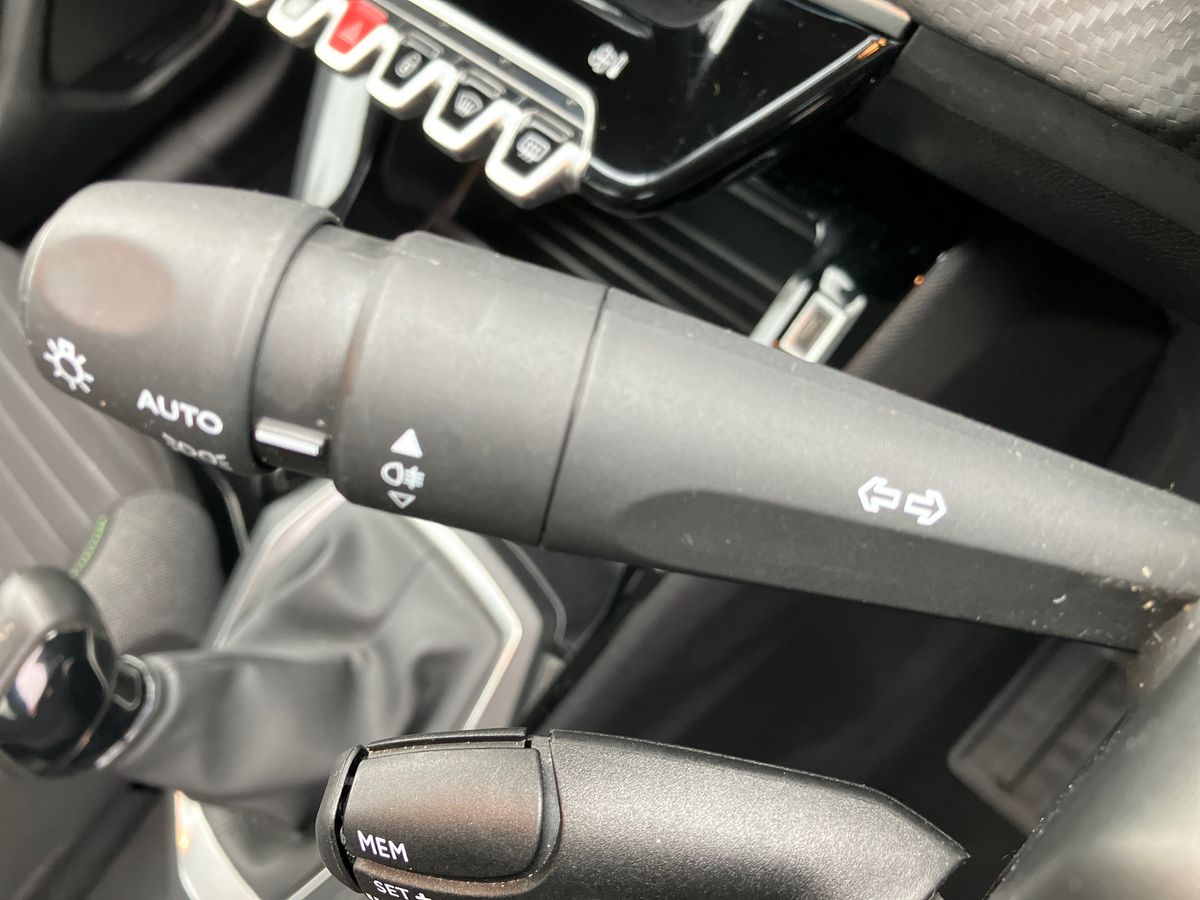 Used Peugeot 208 2024 for sale - 77051658: Photo 37