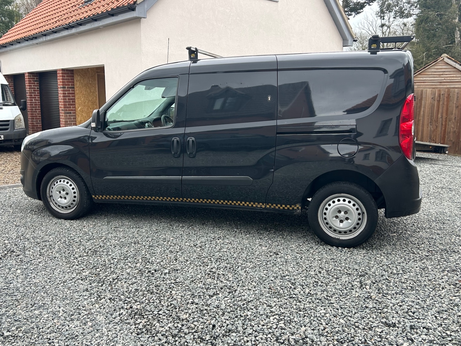 Used Vauxhall Combo 2017 for sale - 78078194: Photo 3