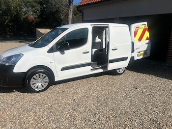 Used Citroen Berlingo 2018 for sale - 76065378: Photo