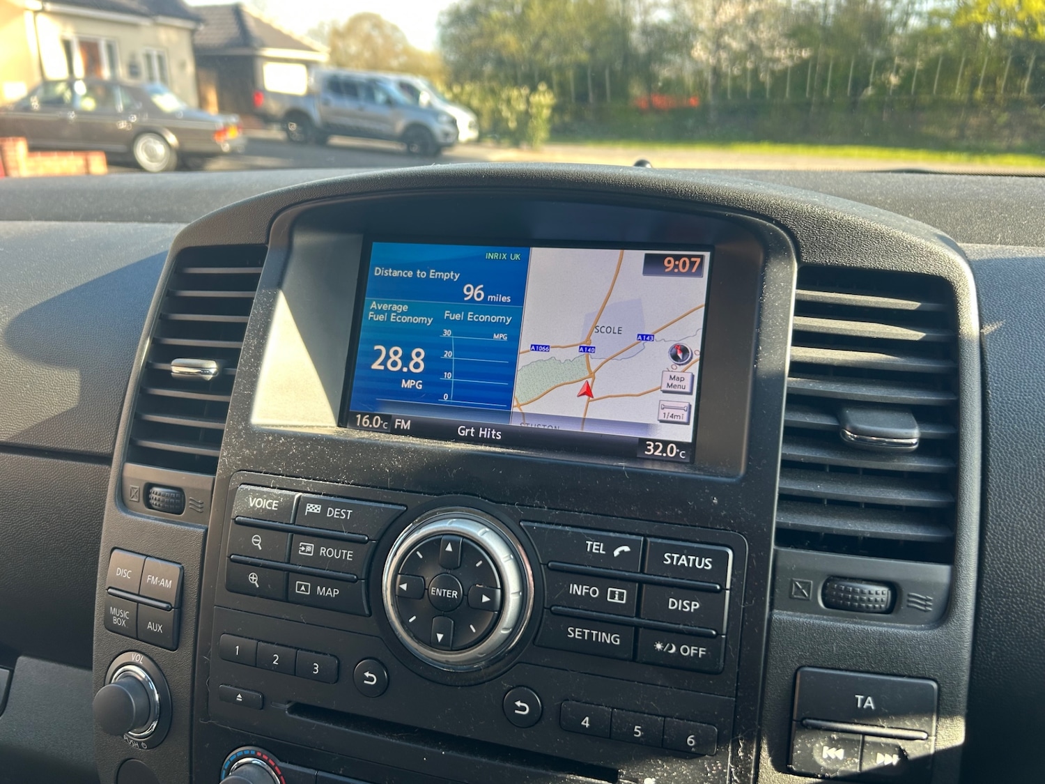 Used Nissan Navara 2012 for sale - 78161919: Photo 9