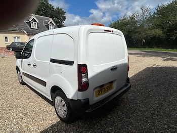 Used Peugeot Partner 2018 for sale - 75472368: Photo