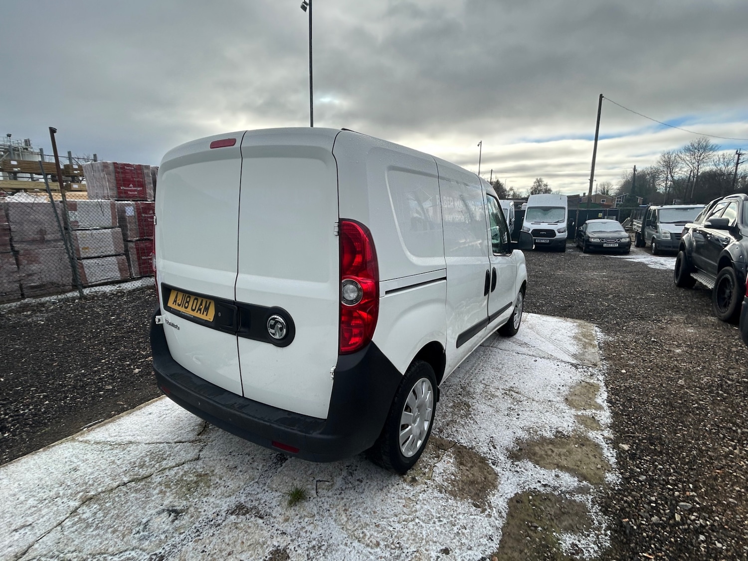 Used Vauxhall Combo 2018 for sale - 76831231: Photo 5