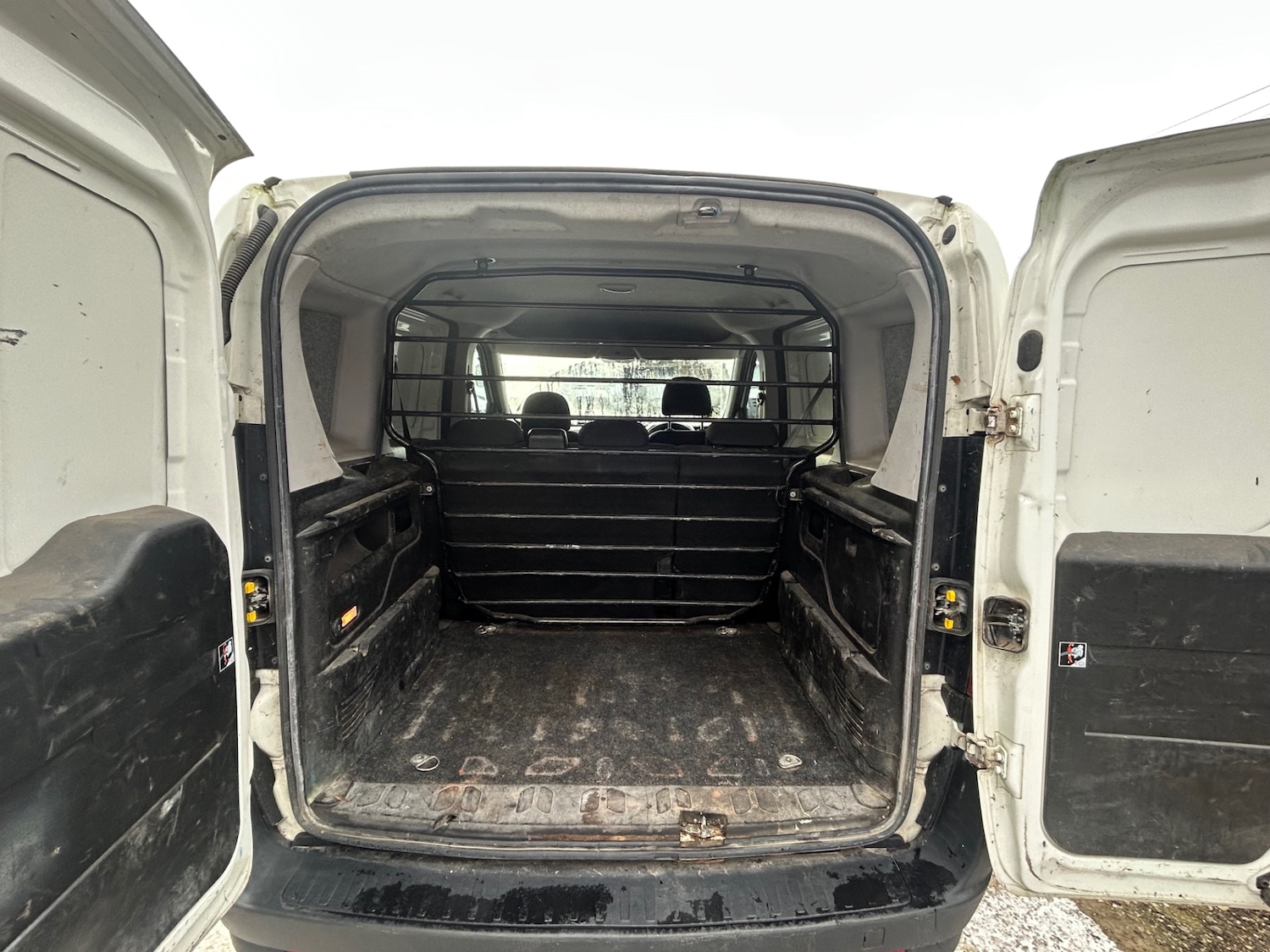 Used Vauxhall Combo 2018 for sale - 76831231: Photo 6