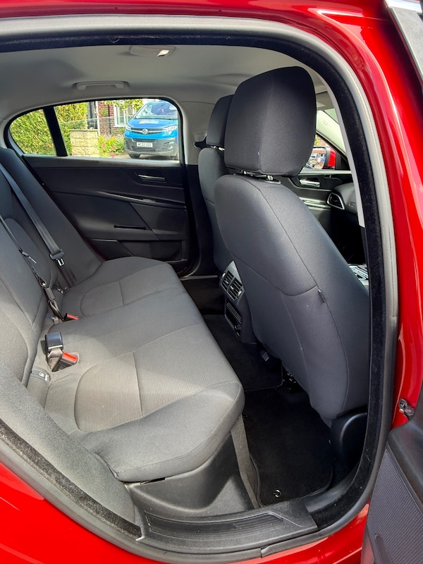 Used Jaguar XE 2015 for sale - 75084727: Photo 14