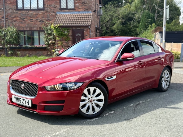 Used Jaguar XE 2015 for sale - 75084727: Photo 2