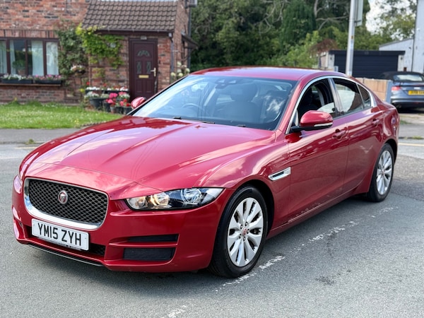 Used Jaguar XE 2015 for sale - 75084727: Photo 5