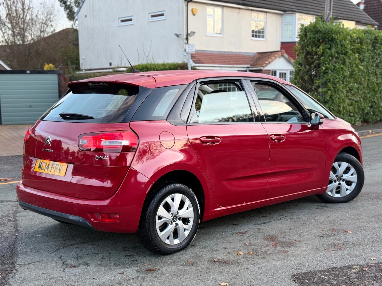 Used Citroen C4 Picasso 2014 for sale - 76780441: Photo 2