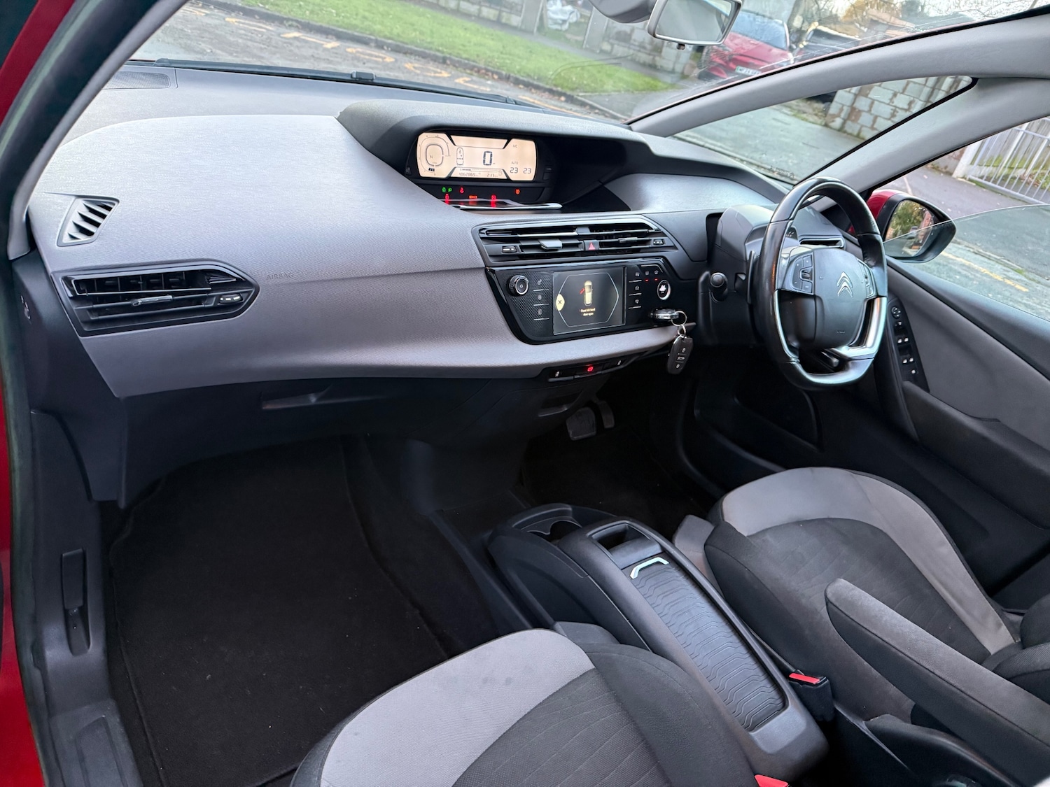 Used Citroen C4 Picasso 2014 for sale - 76780441: Photo 22