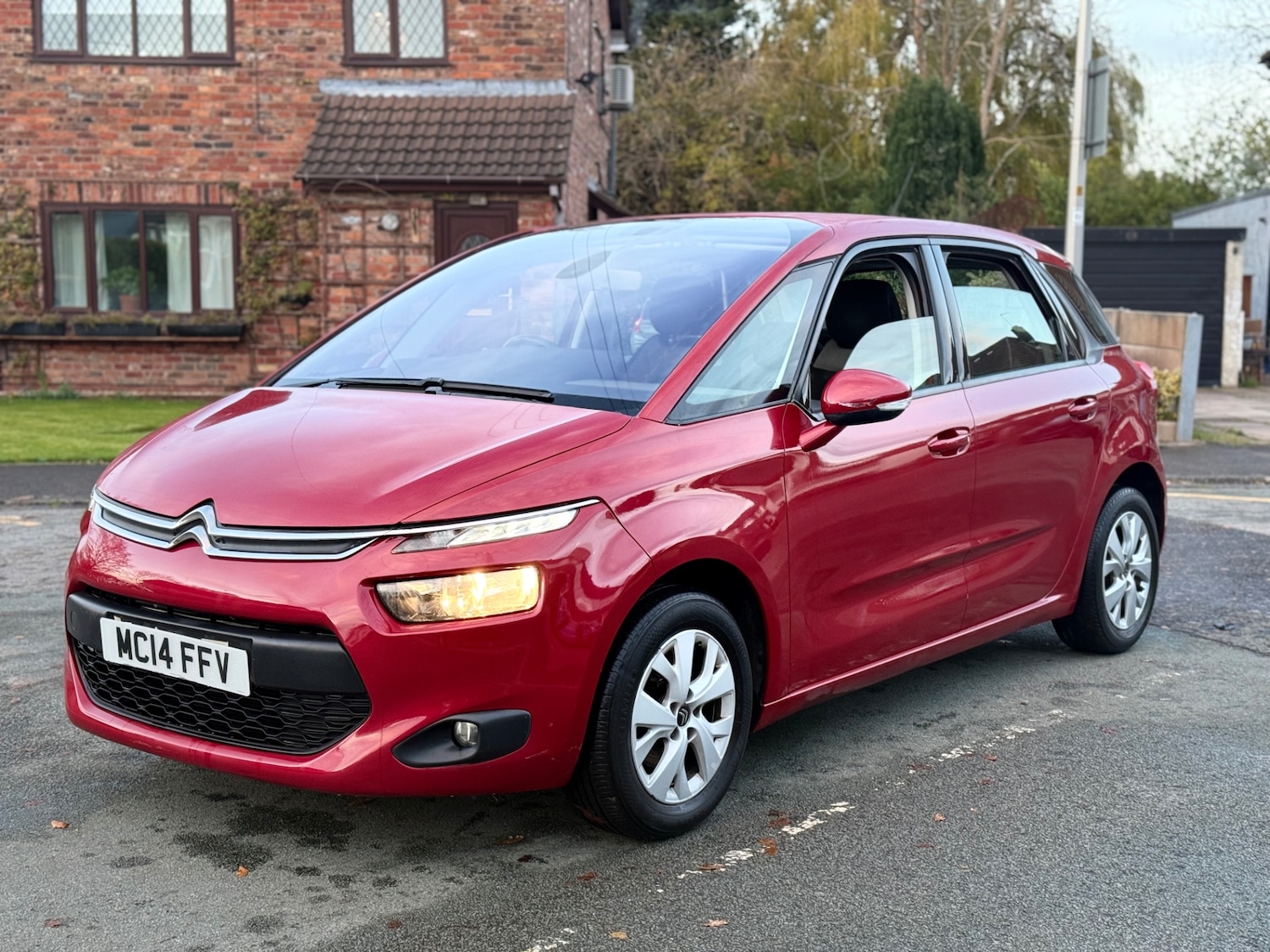 Used Citroen C4 Picasso 2014 for sale - 76780441: Photo 7