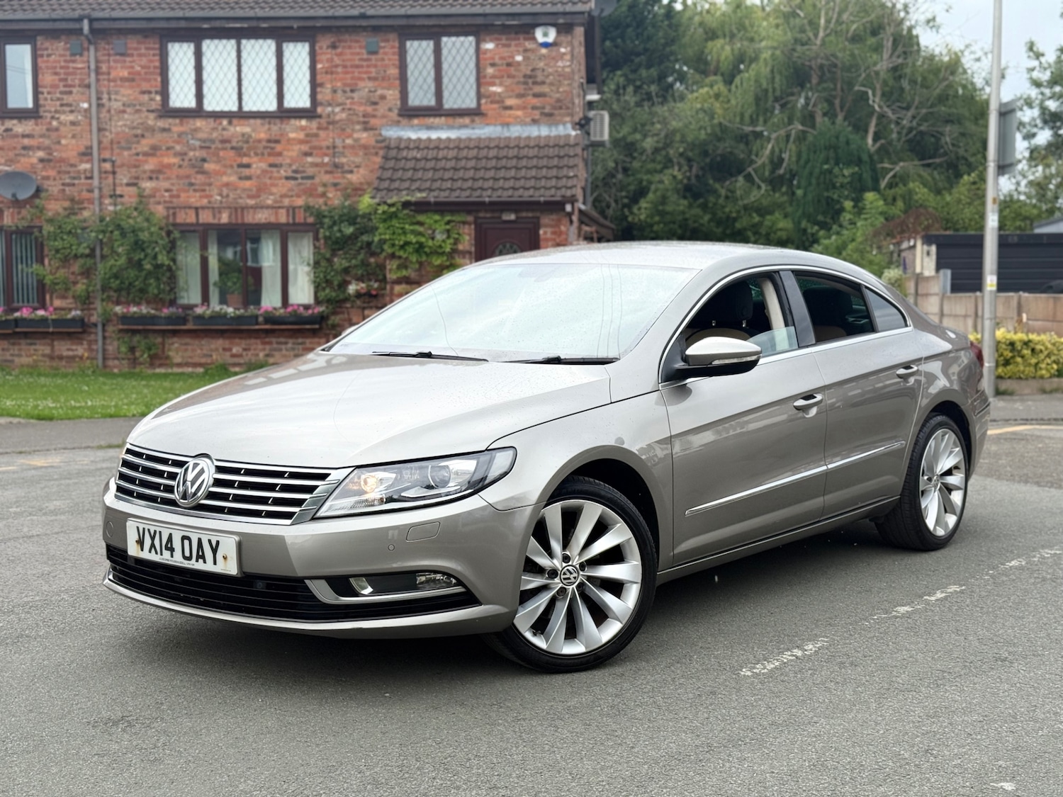 Used Volkswagen CC 2014 for sale - 75032745: Photo 2