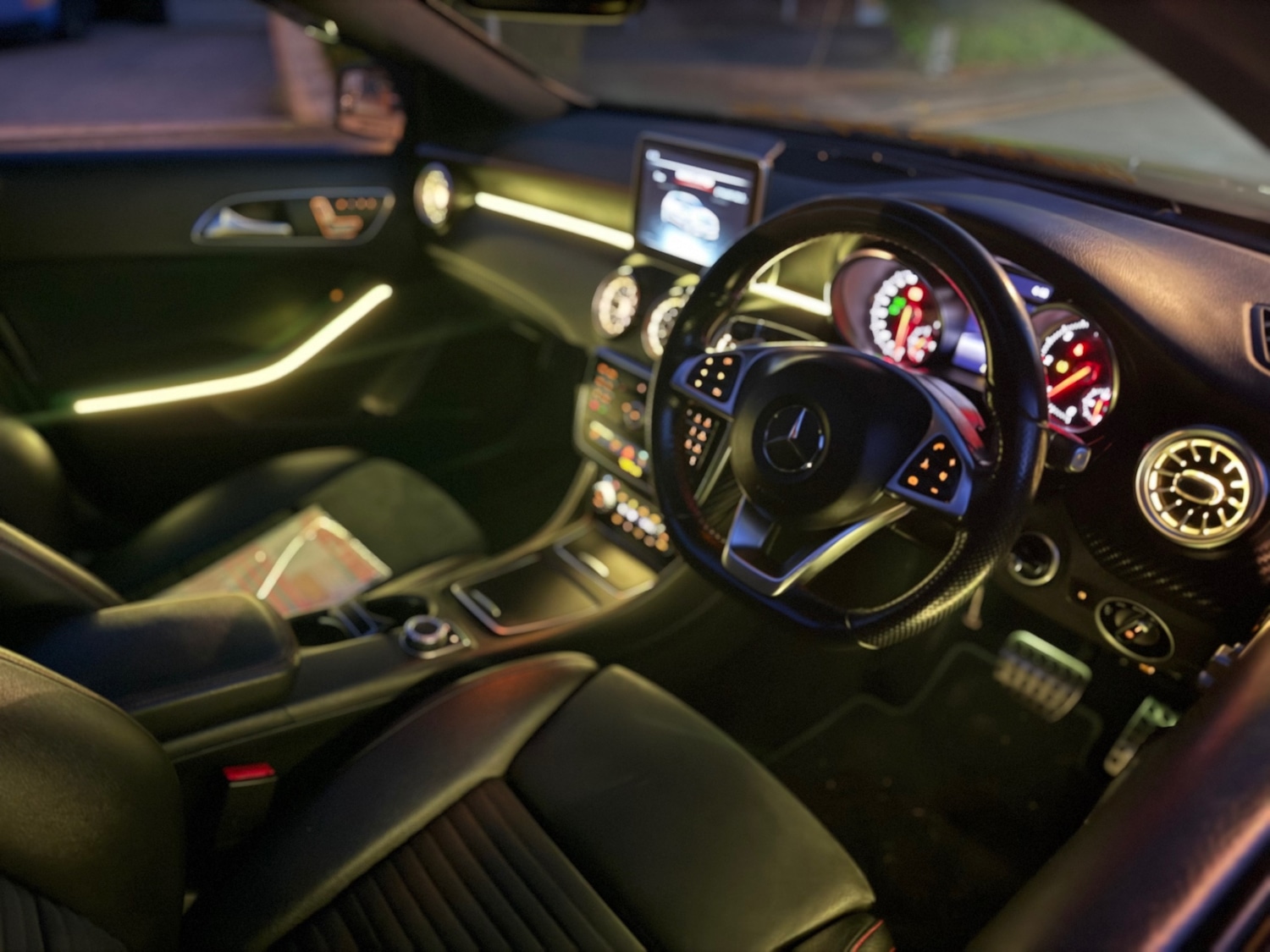 Used Mercedes-Benz A-Class 2016 for sale - 76640936: Photo 40