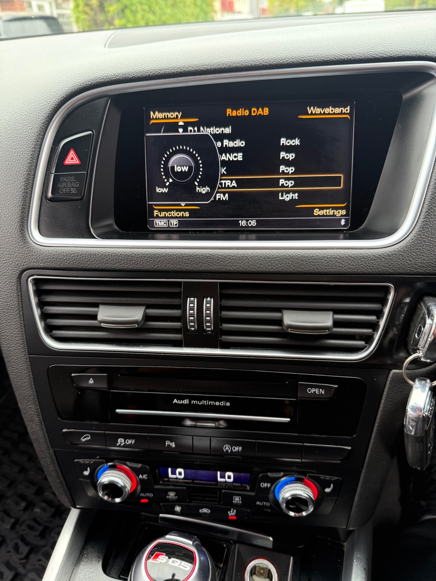 Used Audi Q5 2015 for sale - 76265809: Photo 35