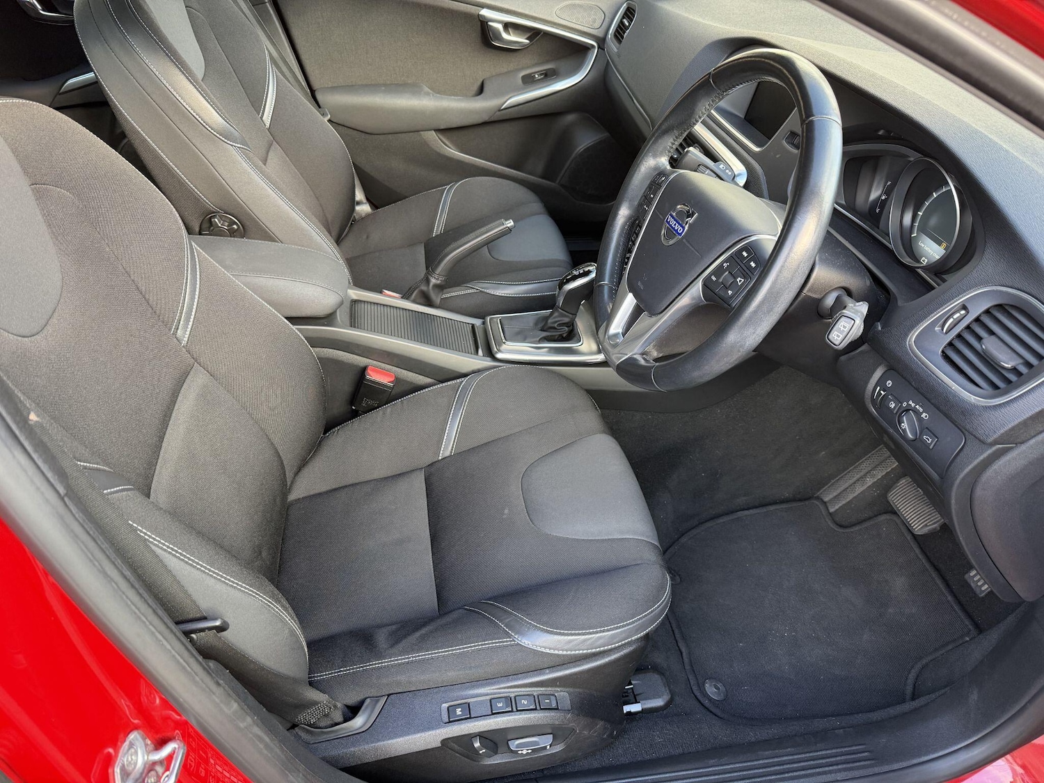 Used Volvo V40 for sale - 78007780: Photo 18