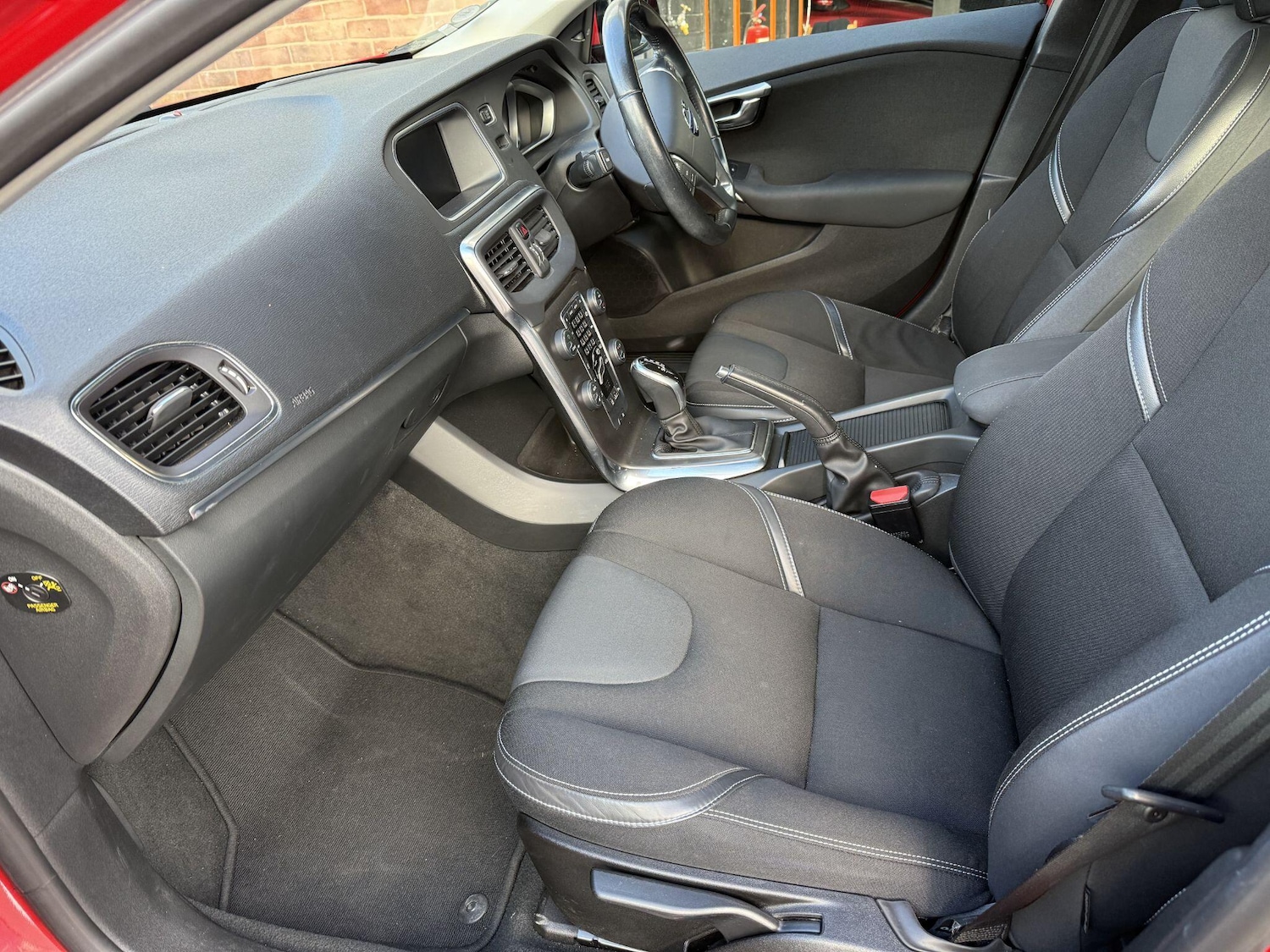 Used Volvo V40 for sale - 78007780: Photo 19