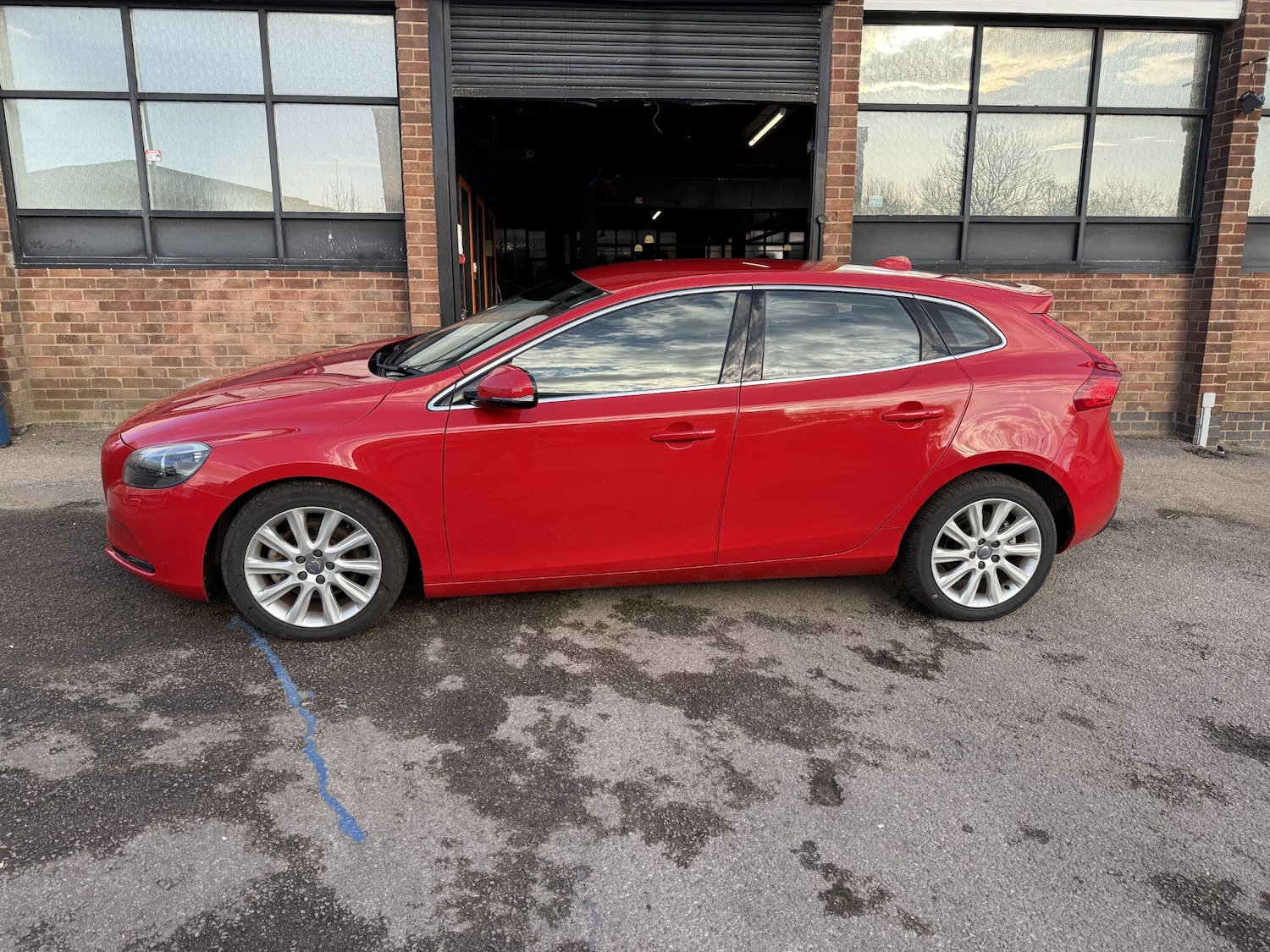 Used Volvo V40 for sale - 78007780: Photo 8