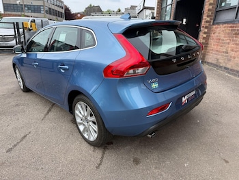 Used Volvo V40 2015 for sale - 78843327: Photo