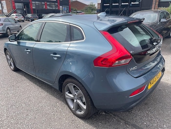 Used Volvo V40 2013 for sale - 79169392: Photo