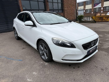 Used Volvo V40 2013 for sale - 78231852: Photo