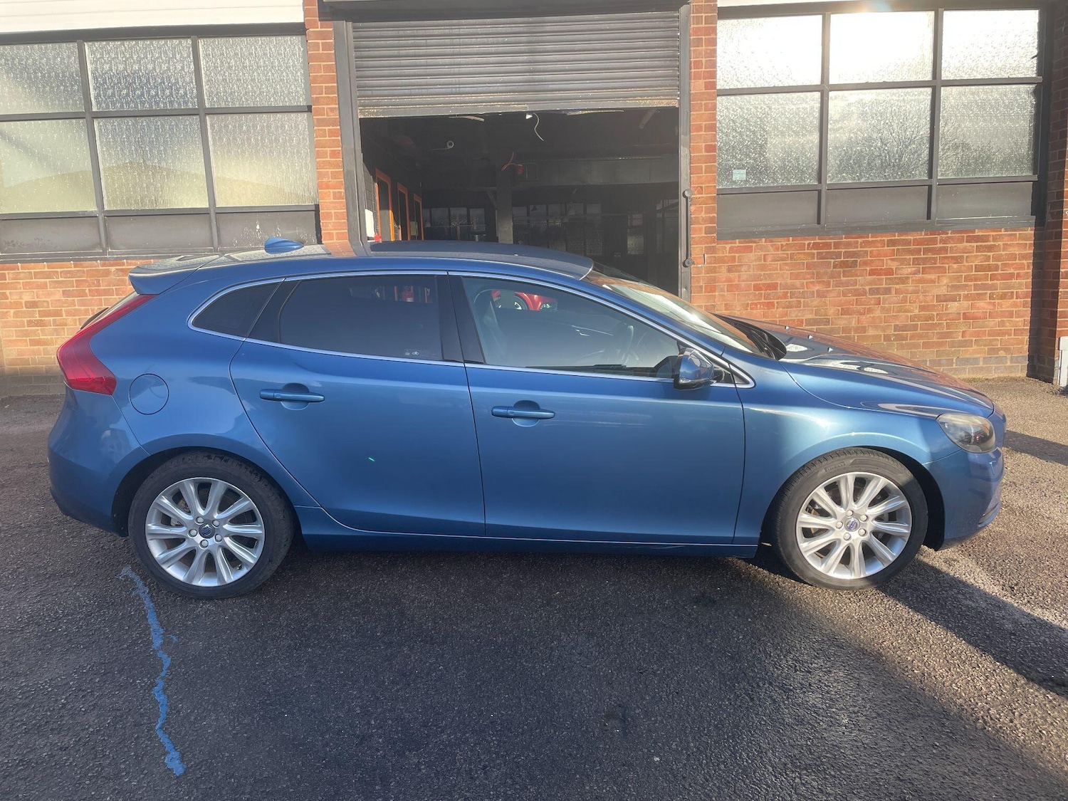 Used Volvo V40 for sale - 78007235: Photo 8