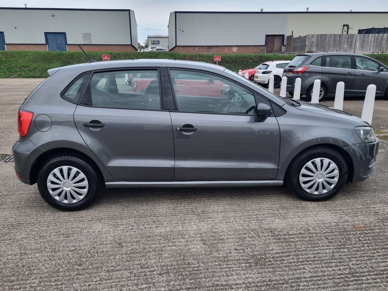 Used Volkswagen Polo 2017 for sale - 76347088: Photo 11